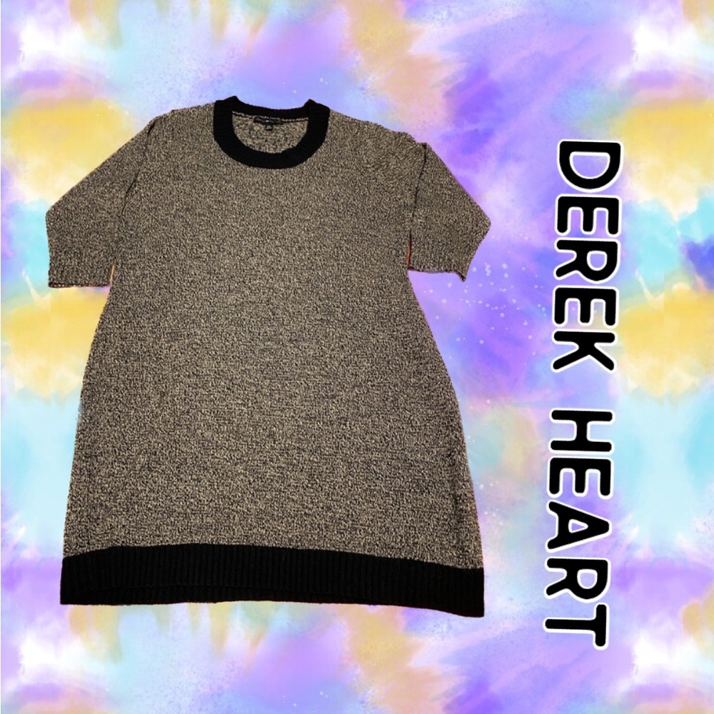 4 for $20 Derek Heart Black and Gray Crew Neck Sweater